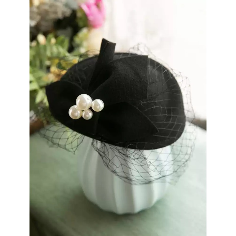 Universe Grocery Store French  - огляд і ціна Beret French Wool